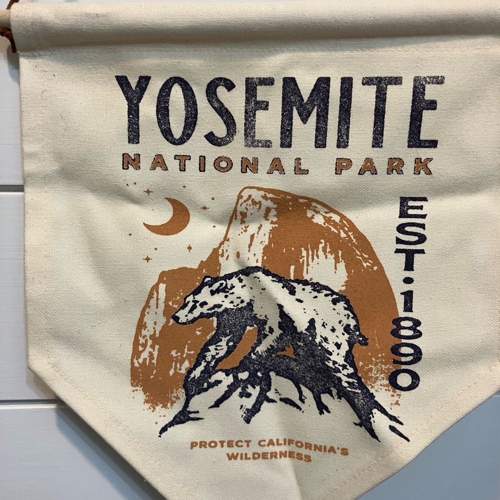 Yosemite National Park Canvas Pennant - Picture 4 of 4